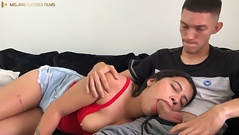 Посао Са Великим Дупетом И Устима Полусестре У Хд-У.